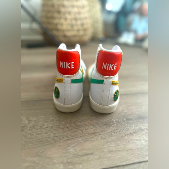 Nike Blazer Mid 77 - Roswell Rayguns - Amazing Cond.- Youth Size 4.5 - Picture 6 of 10